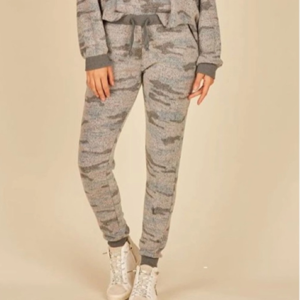 Grey Camo Print Cozy Fleece Joggers